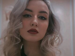 hot camslut HanaBoysel
