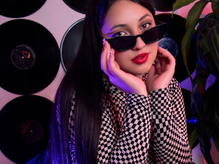 cam girl showing tits HanniClark