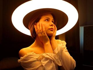 nude webcam JoslynDelmolino