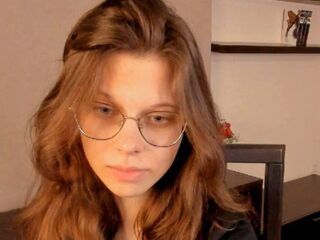 naked camgirl photo JulinaGorovena