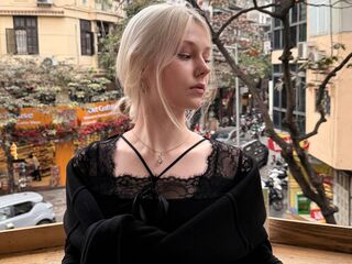 girl topless KamValentine