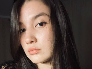 naked cam girl photo KandisKuy