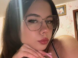 masturbating webcam girl KasieHongeva
