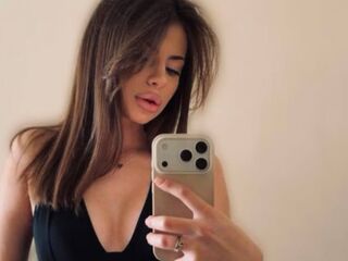 kinky webcam model KatrinGrant