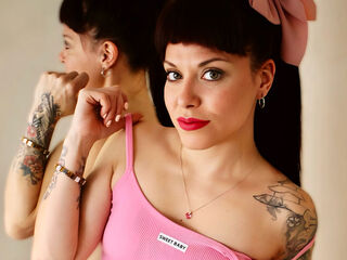 naked camgirl photo KayaAlvarez