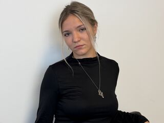 cam whore live KeiraTullier