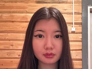 naughty cam girl fingering pussy KenishaFaylor