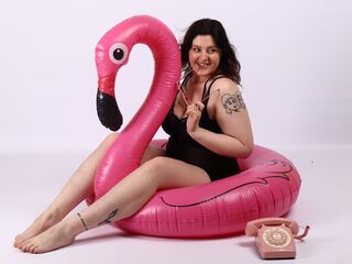 shaved pussy cam KiraKovall