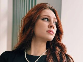 naked webcamgirl picture KristinaGuernsey
