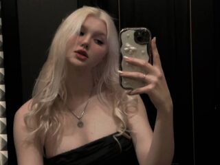 hot strip tease show LashayBernon