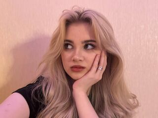 naked cam girl masturbating LatoyiaCanpos