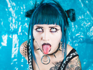 naked camgirl masturbating with vibrator LaurentMeadows