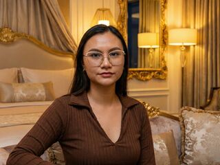 fingering camslut LeticiaHinkley