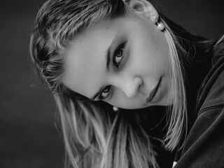 naked webcam girl masturbating LilithTinshemet