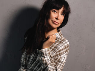 topless webcamgirl LindaPowells