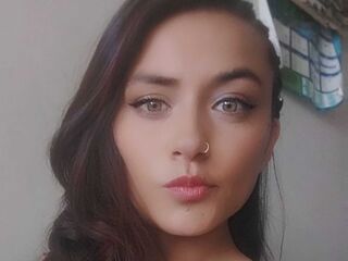 masturbating webcamgirl LizMont