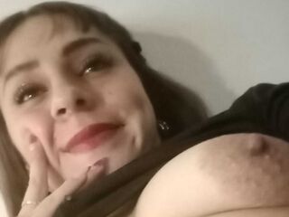 camgirl fingering pussy LizthRome