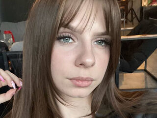 naughty cam girl fingering pussy LoiseHarington