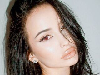 camgirl masturbating LoraStopha