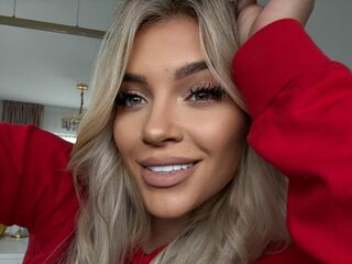 strip tease show LorennaRyan