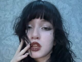 hot girl LouisePerrish