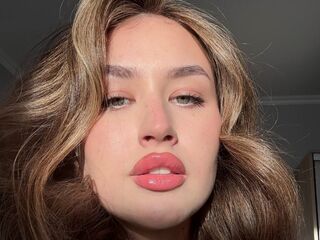 hot naked cam girl MarielleDefalco