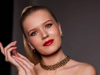 nude gamgirl MarkHarkrider