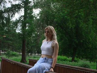 fingering girl webcam  MelisaMokriski