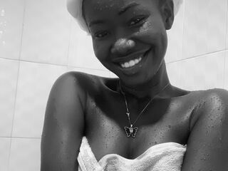 cam girl fingering pussy MonaReign