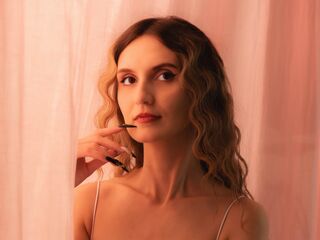 camgirl fingering bald pussy MoonSeraphine