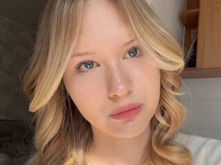 free nude live show NanceyMonteverde