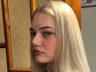 naked cam girl masturbating NicolynMoore