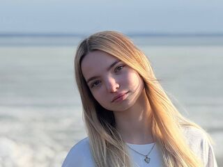 live webcam performer RaguelMetenosky