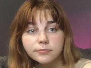 camslut showing tits ReneShif