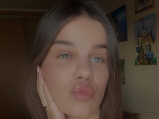 camslut topless RicardaErisman