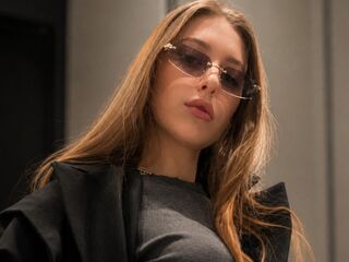 nude webcam girl photo RosamondLaich
