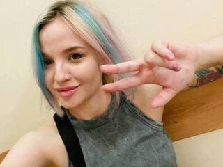 cam girl masturbating with sextoy SandyAllenn