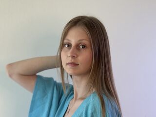 camwhore shaved pussy ShaylaKeywan
