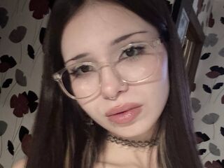 cam girl playing with dildo ShennaUmali
