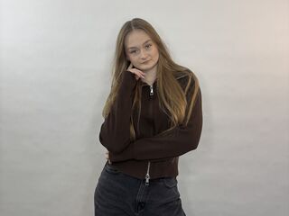 sexy live webcam girl SigneKeatley