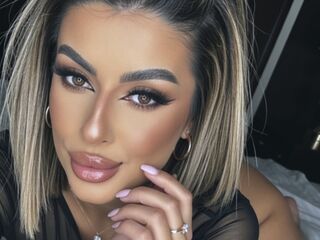 sexy webcam girl SinnaRay