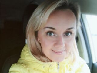 girl fingering pussy SkyKuper