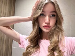 webcam strip tease show StephanieMeeter