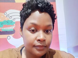 camgirl playing with vibrator SylerRay