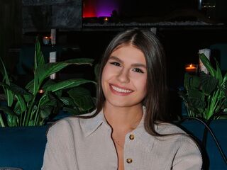 webcam girl chatroom TiaBeumer