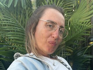 naked cam girl gallery Usagii