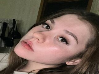 webcam babe chat room UshaNakama