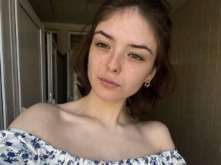 girl chatroom UshaSolgovic