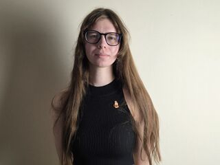 naughty camwhore WinnieBorstad
