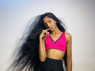 hot camslut ZaraElina